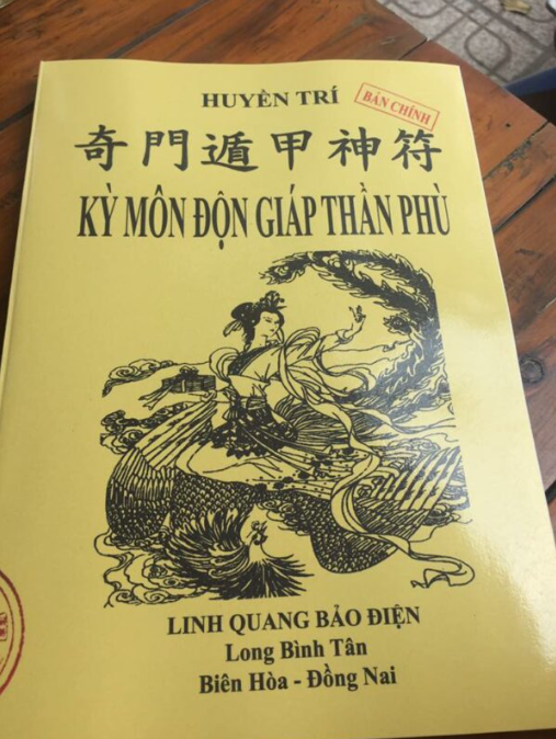 ky-mon-don-giap-than-phu-cuu-thien-huyen-nu-phap-su-huyen-tri.png