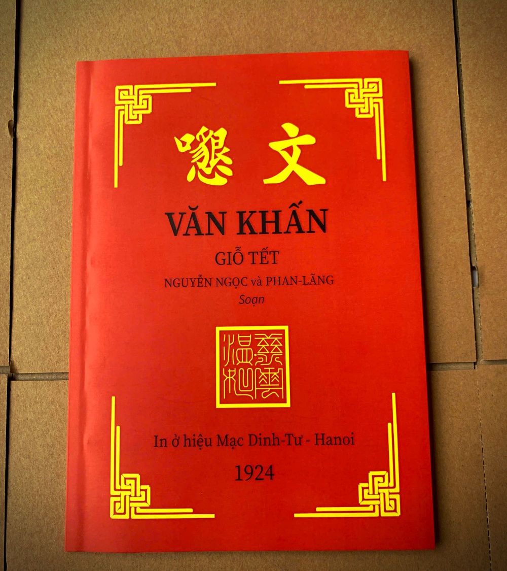 van-khan-gio-tet.jpg